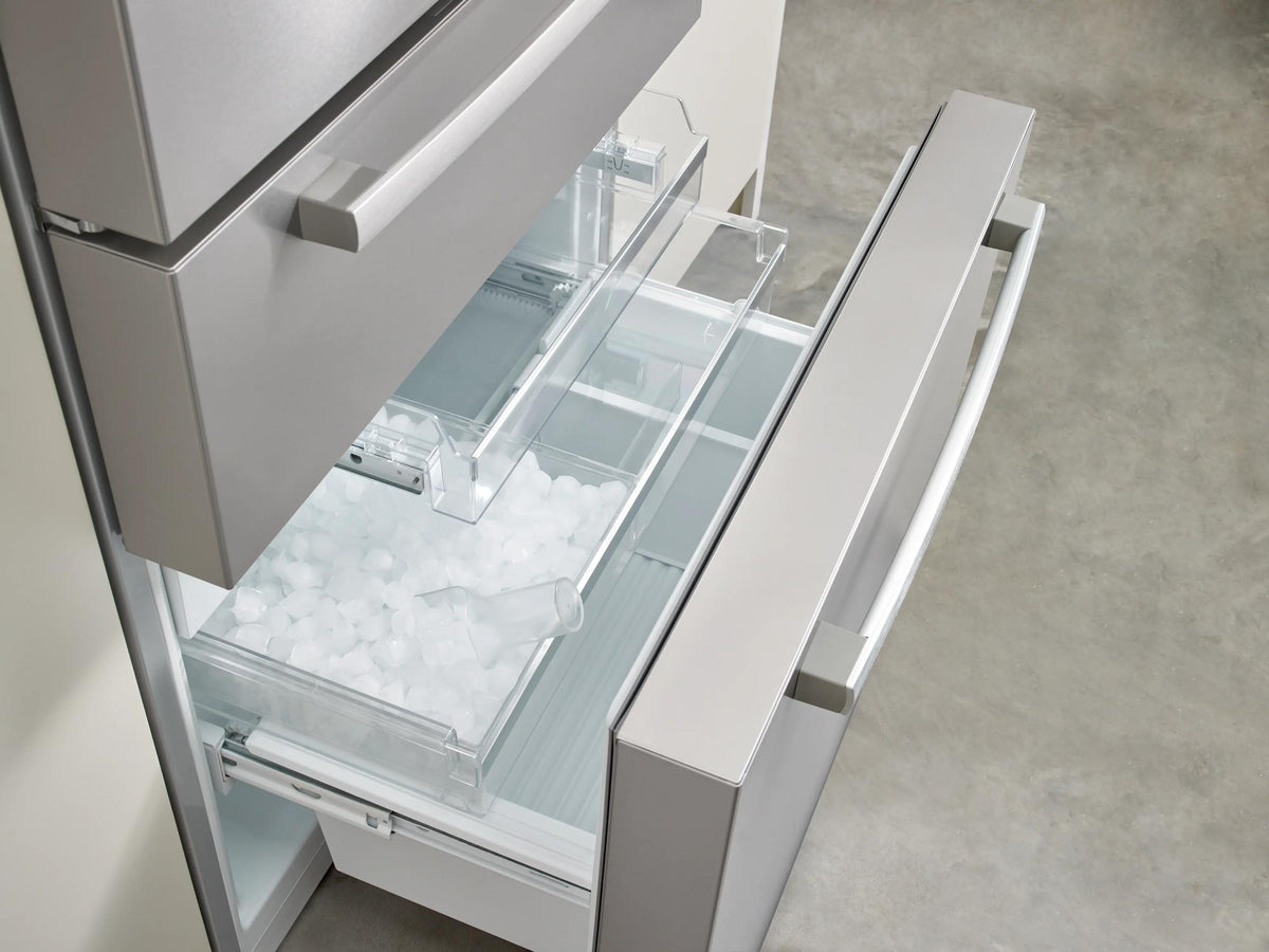 800 Series French Door Bottom Mount Refrigerator 36