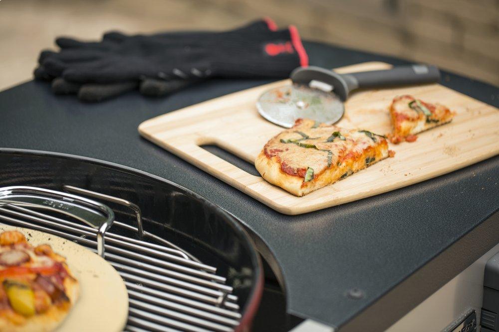 Performer Deluxe Charcoal Grill - 22